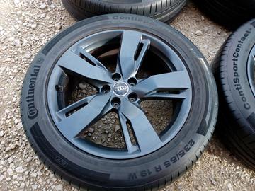 CERCHI E GOMME 19 ORIGINALI AUDI COD:2088