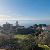 Panoramicissima villa quadrilivelli Margine Rosso