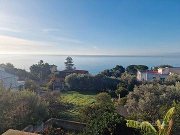 Panoramicissima villa quadrilivelli Margine Rosso