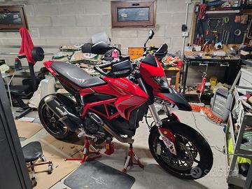 hypermotard 821