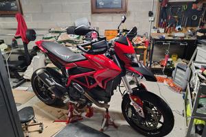 hypermotard 821