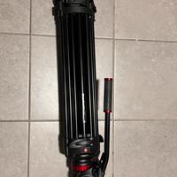TREPPIEDE MANFROTTO 546B con testa MVH502A