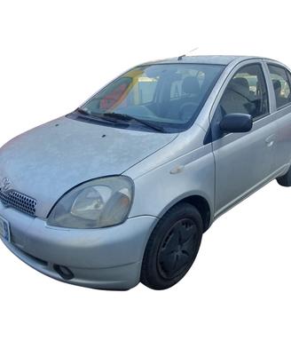 Ricambi usati per Toyota Yaris 1.3 Benzina del 200