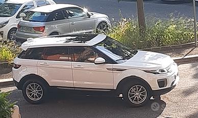 Range Rover Evoque SE Tech 2017 180CV PERFETTA