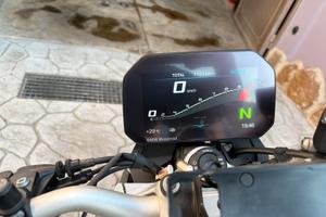 BMW F900R 2023 - solo 1591 km sc project,