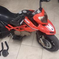 moto ducati peg perego