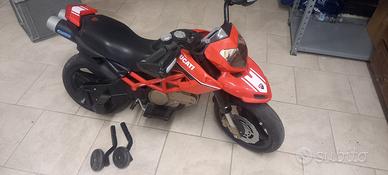 moto ducati peg perego