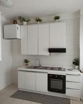 Cucina Salvarani Anni '90 + Tavolo estensibile