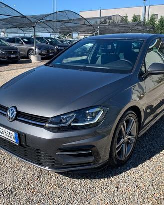 VOLKSWAGEN Golf 1.5 *R-LINE* BlueMotion Technolo