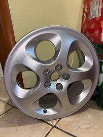 Cerchione in lega da 17’ Alfa Romeo 147 del 2006