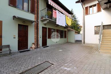 2 LOCALI A CERESOLE ALBA
