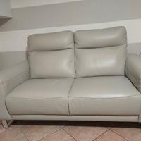 Divano due posti in vera pelle pari al nuovo