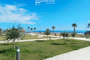 Ampio appartamento sul mare A/331