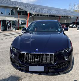 Maserati levante diesel 275 cv