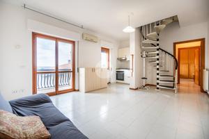 3 LOCALI A MONTEROTONDO