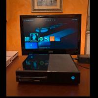 XBOX One più alimentatore perfettamente funzionant