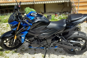 Suzuki gsx-s 750