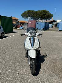 Piaggio Beverly 300ie TOURER