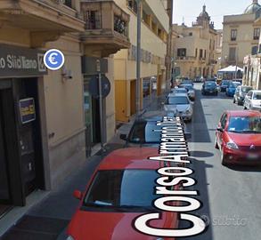 Piazza Mokarta, Armando Diaz, prezzo trattabile