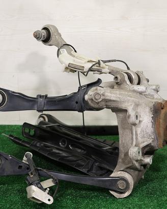 BMW serie 7 G70 Mozzo fusello posteriore sinistro
