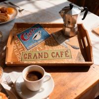 Vassoio colazione in legno chiaro – Decoupage 