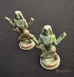 Coppia Statuette in Metallo Patinato, stile antico