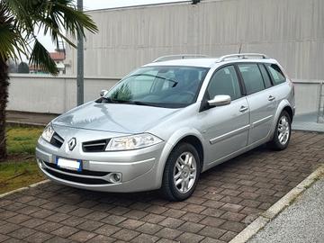 Renault Megane Mégane 1.6 16V 5 porte Serie Specia