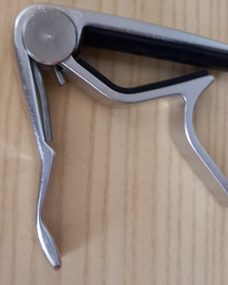Capotasto per chitarra