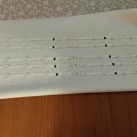 Strisce Led TV Samsung EU32F4000AW