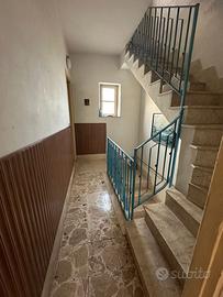 V/1296 Intera palazzina in centro