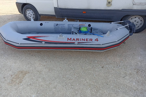 Gommone con motore elettrico