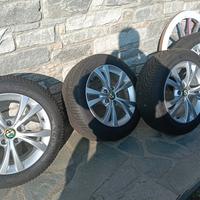 4 cerchi gommati kleber per Giulietta.ottime