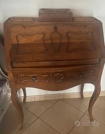 Mobili antichi e arte povera