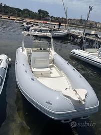 Gommone Bat Pacific 590 Suzuki 140 CV  4 tempi