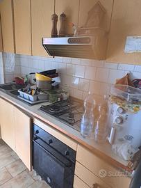 cucina e tavolo