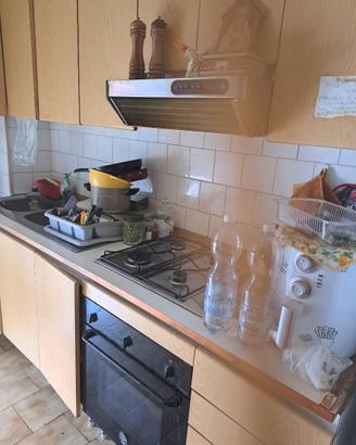 cucina e tavolo