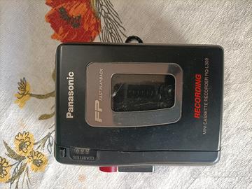mini registratore a cassette Panasonic 