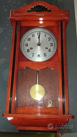 Vecchio orologio a pendolo da parete Polaris