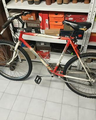 MTB rossa