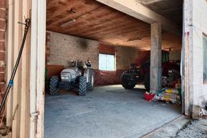 Capannoni magazzini cascine