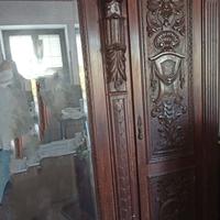 Armadio stile Rinascimento fine 800 primi 900