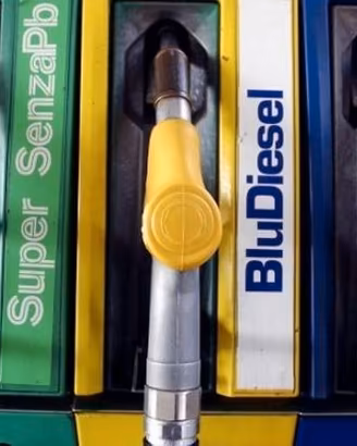 Distributore di carburanti di proprietà locato