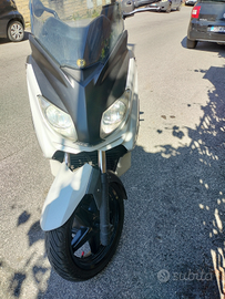 Xmax 250