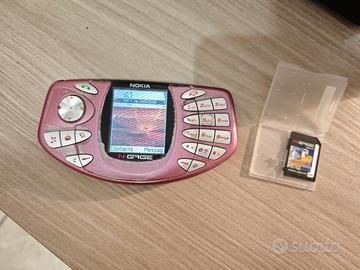 Nokia N-Gage telefono vintage con gioco Sonic 