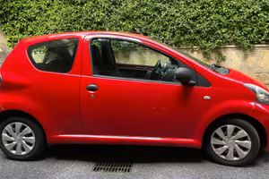 TOYOTA AYGO ROSSA