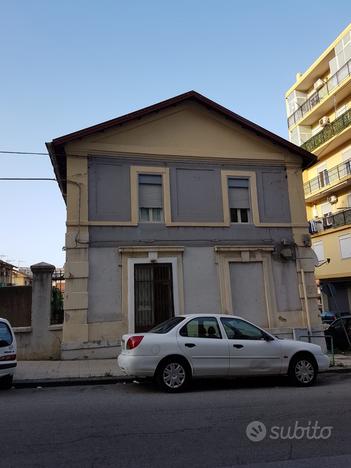 Camere per Studenti e Professionisti Via Palermo