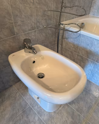 4 sanitari bagno a terra usati – 2 WC e 2 bidet