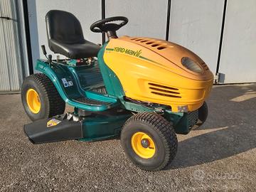 Trattorino tagliaerba rasaerba tosaerba 