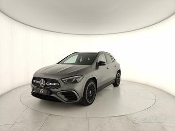 MERCEDES-BENZ GLA 200 d