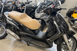 Piaggio Beverly 125